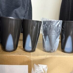 Elegant Black and Gray Tumblers Set